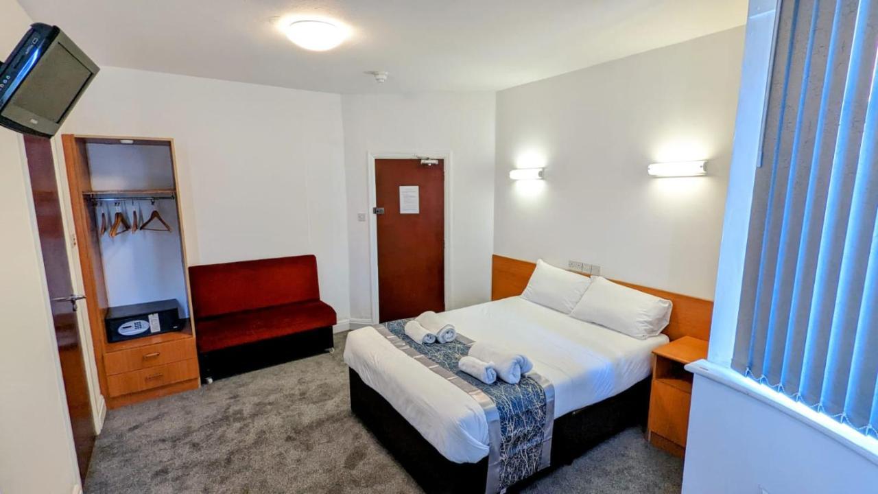 Sk Heathrow Hotel Hayes  Exterior photo